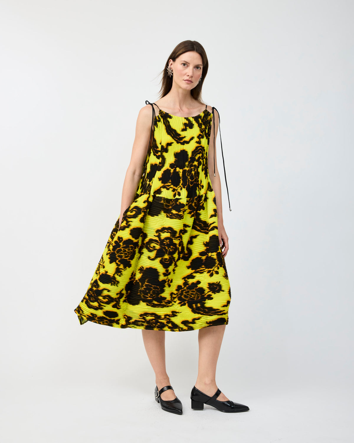 NELLY HANDPLEATED DRESS IN ELECTRIC AUGUST