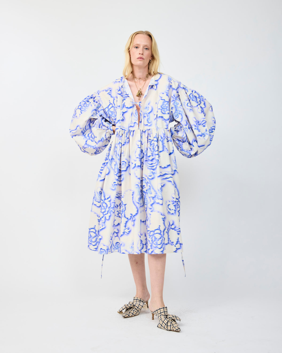 MARCI DRESS IN AUGUST