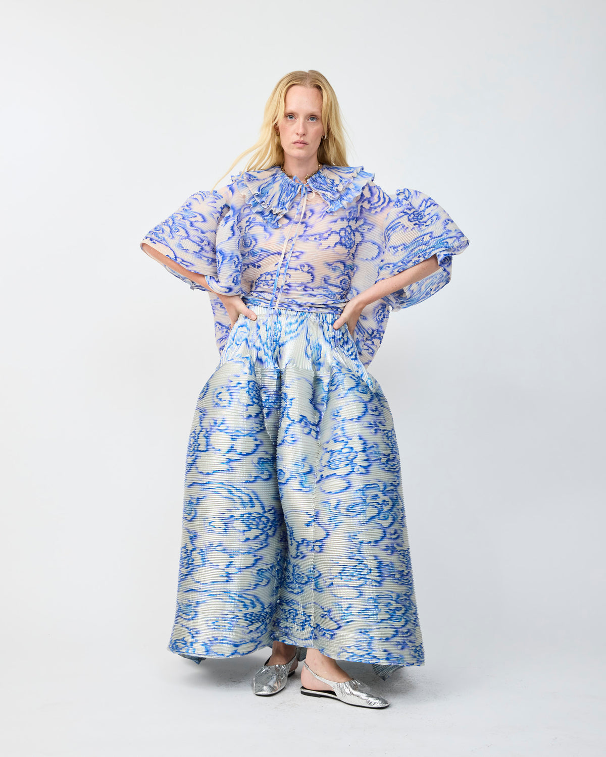 WINNIE PLEATED COLLAR IN AUGUST