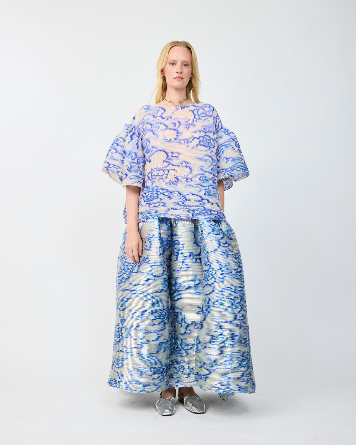 ROBIN HANDPLEATED TOP IN AUGUST