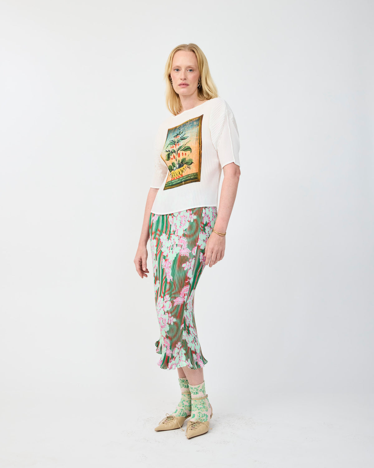 SILAS PLEATED TOP IN WHITE KOLLI