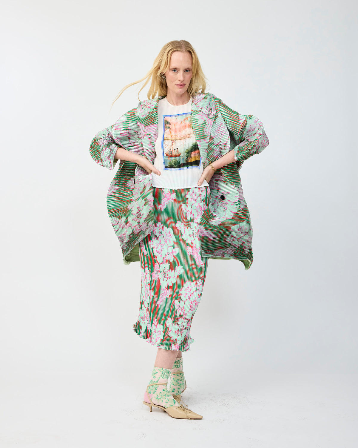 JOHAN PLEATED COAT IN METALLIC LIESE