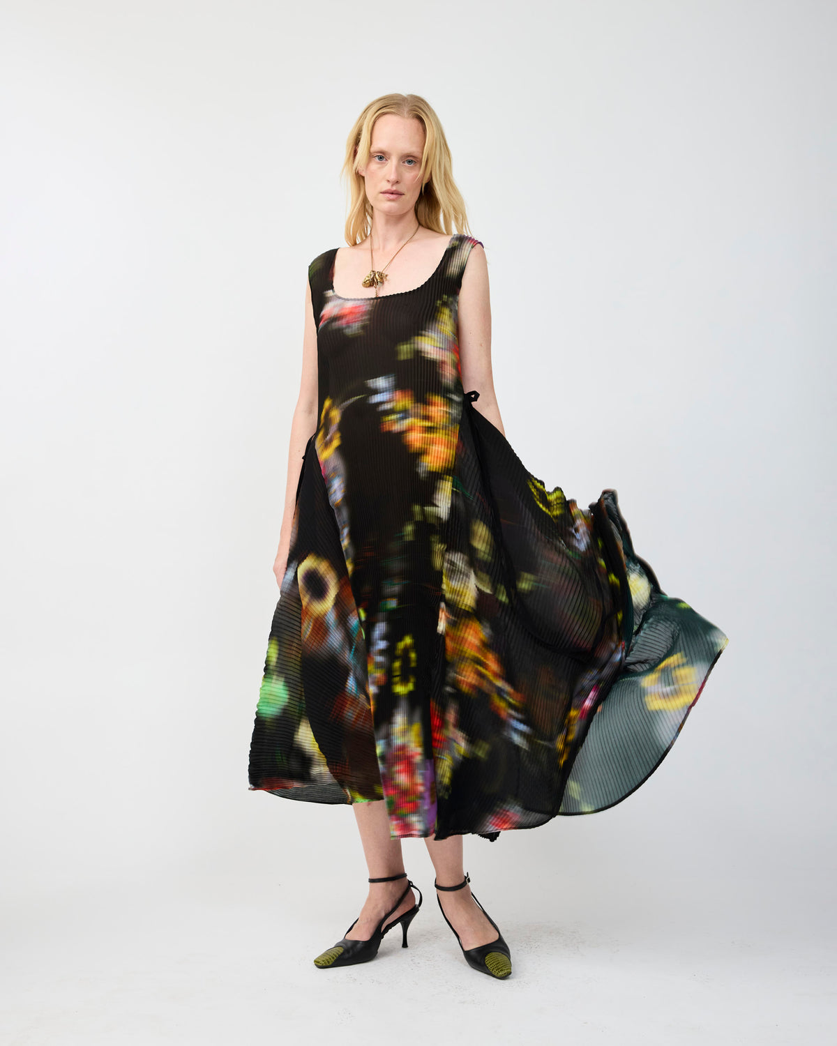 BARTHOLL PLEATED DRESS IN CLARA
