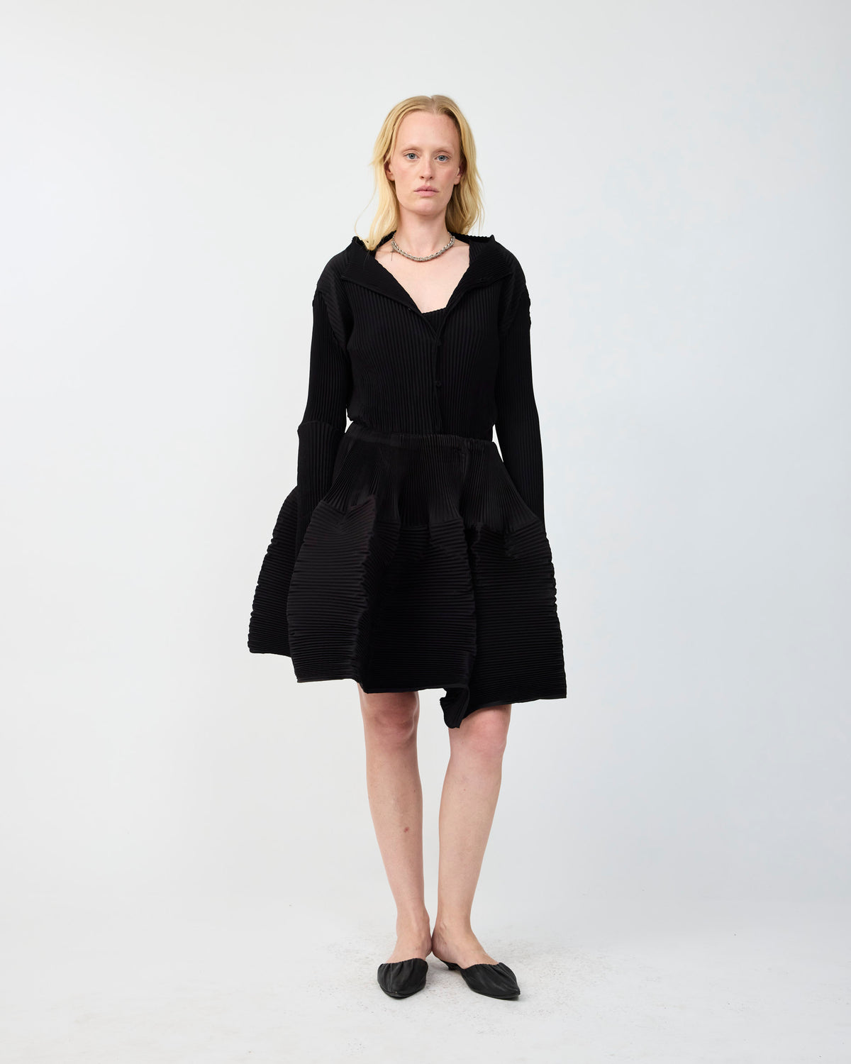 LORENZ PLEATED JACKET IN KOLLI
