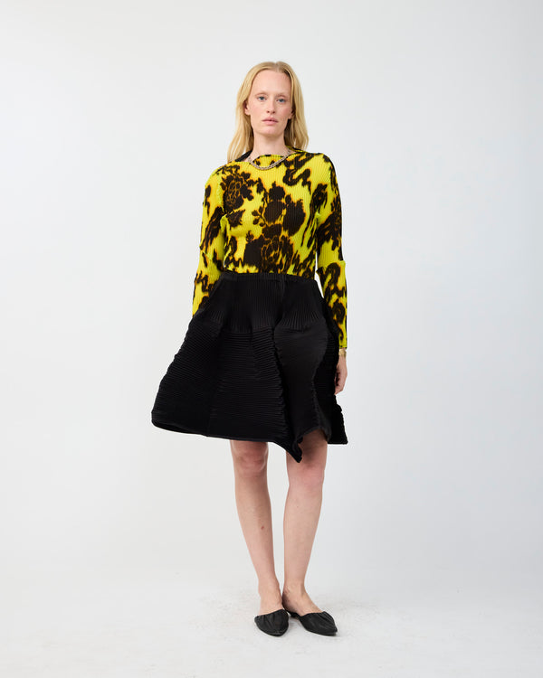 LEE PLEATED TOP IN ELECTRIC AUGUST