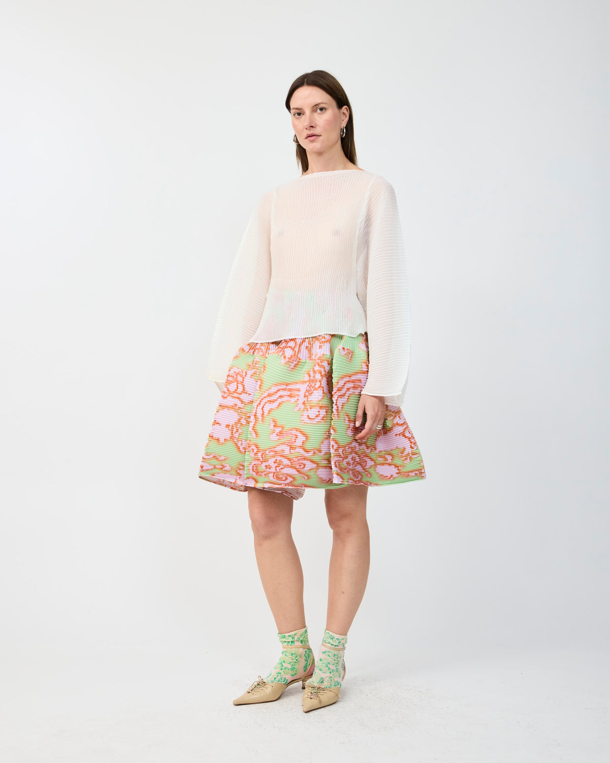 RANA HANDPLEATED TOP IN WHITE