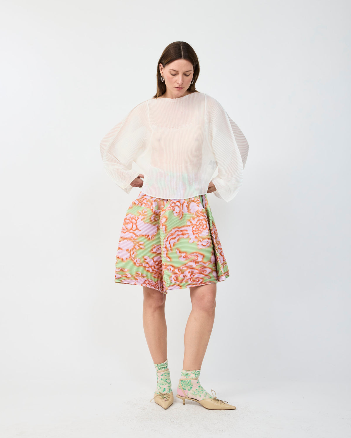 RANA HANDPLEATED TOP IN WHITE