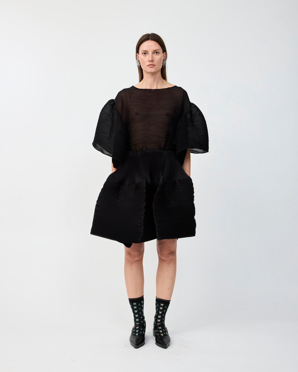 ROBIN HANDPLEATED TOP IN BLACK