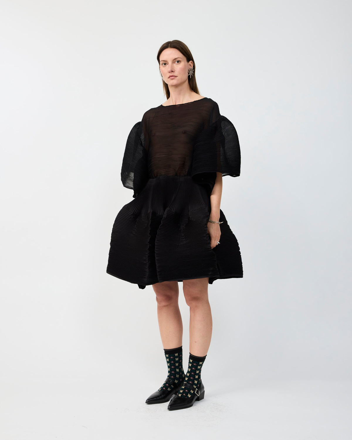 ROBIN HANDPLEATED TOP IN BLACK