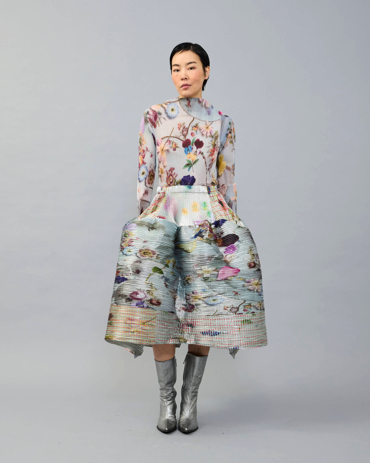 Kenza Handpleated skirt in Metallic Silver