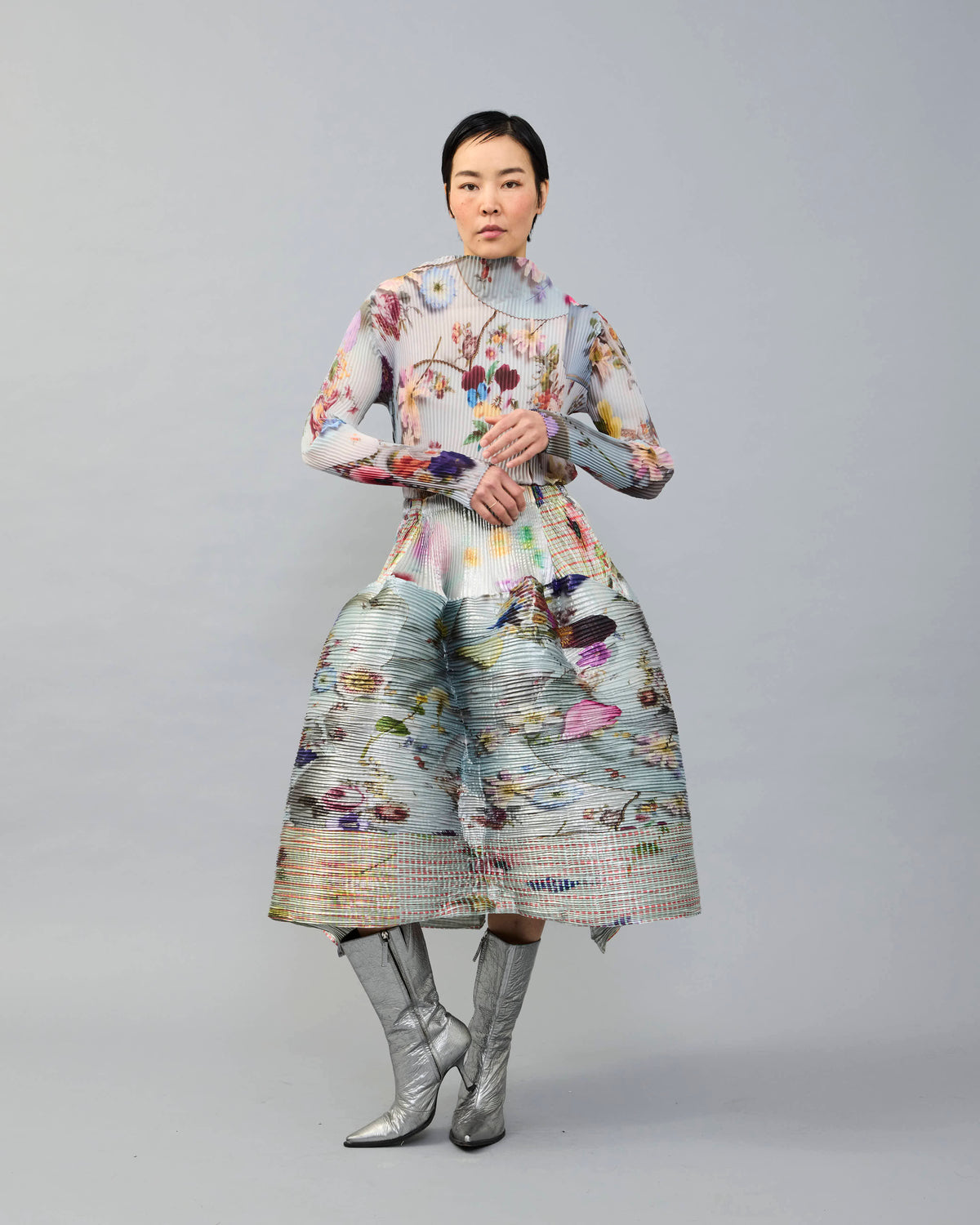 Kenza Handpleated skirt in Metallic Silver