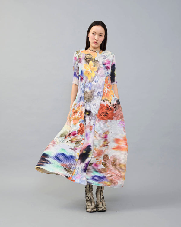 Uma Handpleated Dress in Lilia