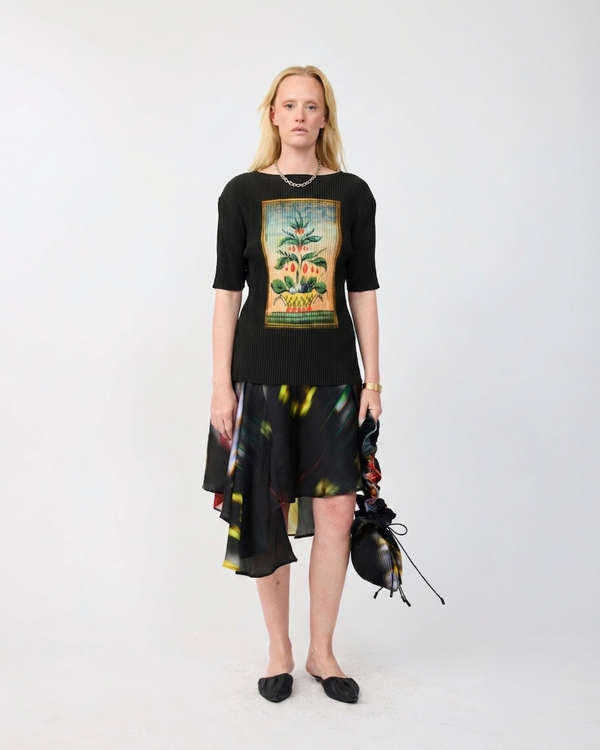 SILAS PLEATED TOP IN BLACK KOLLI