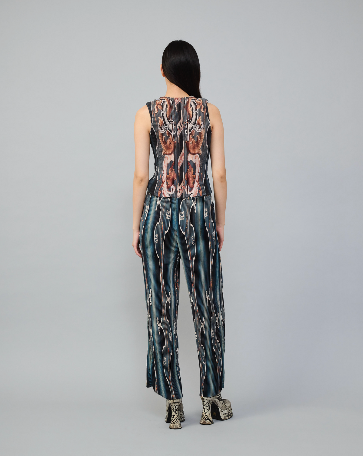 Thelma Pleated Top in Juri