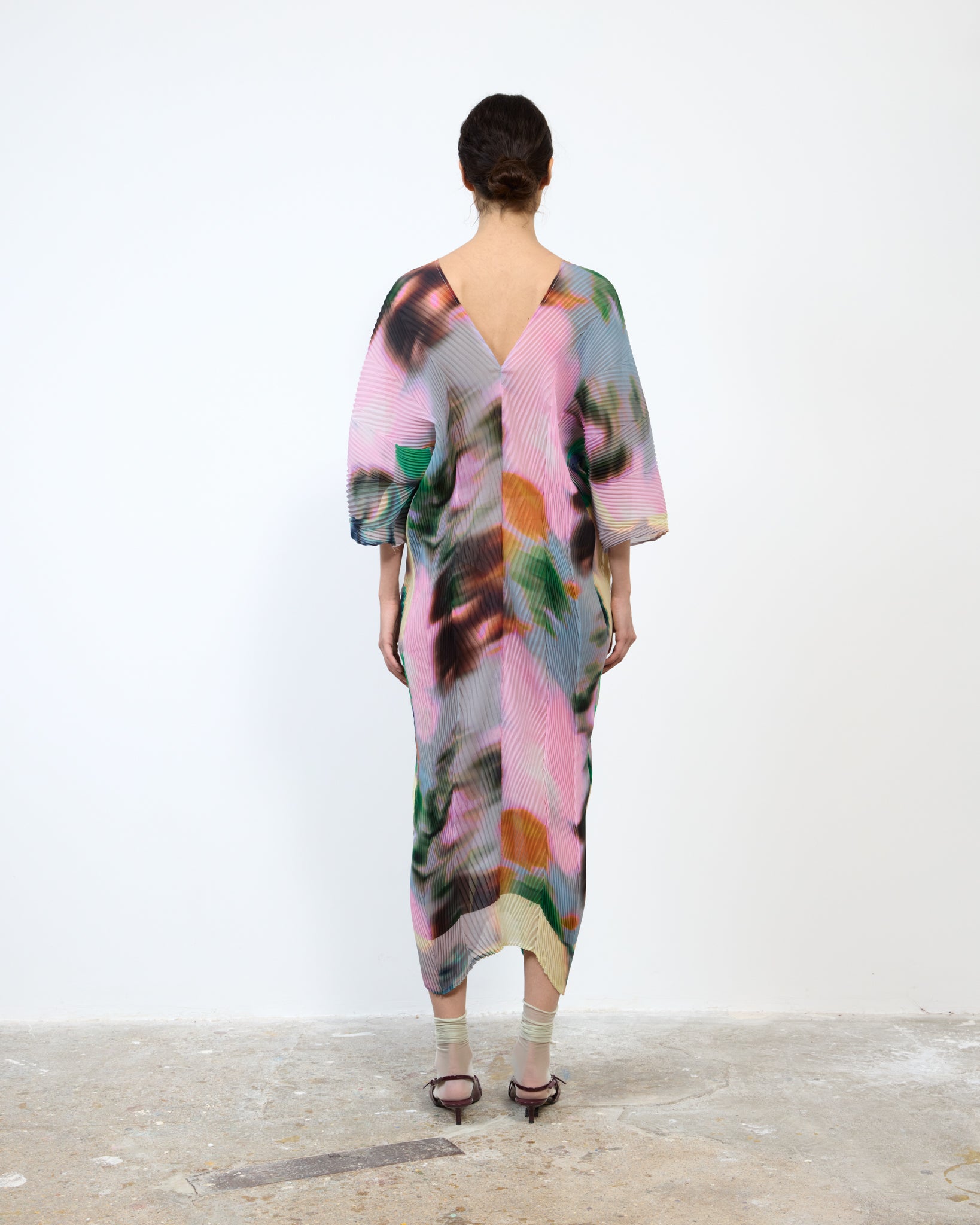 HANDPLEATED STACY KAFTAN IN MARIS