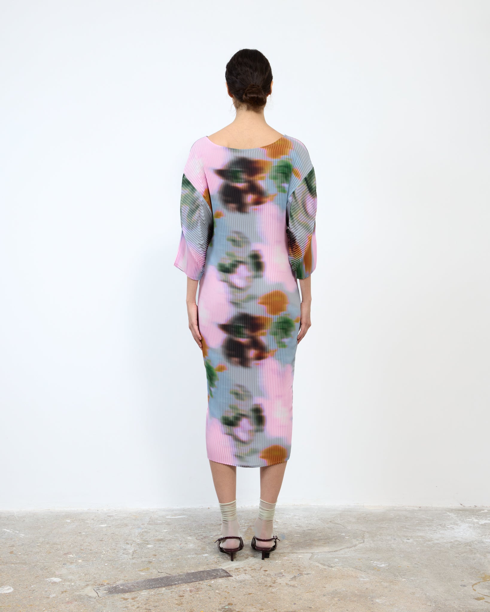 LEILA PLEATED DRESS IN MARIS
