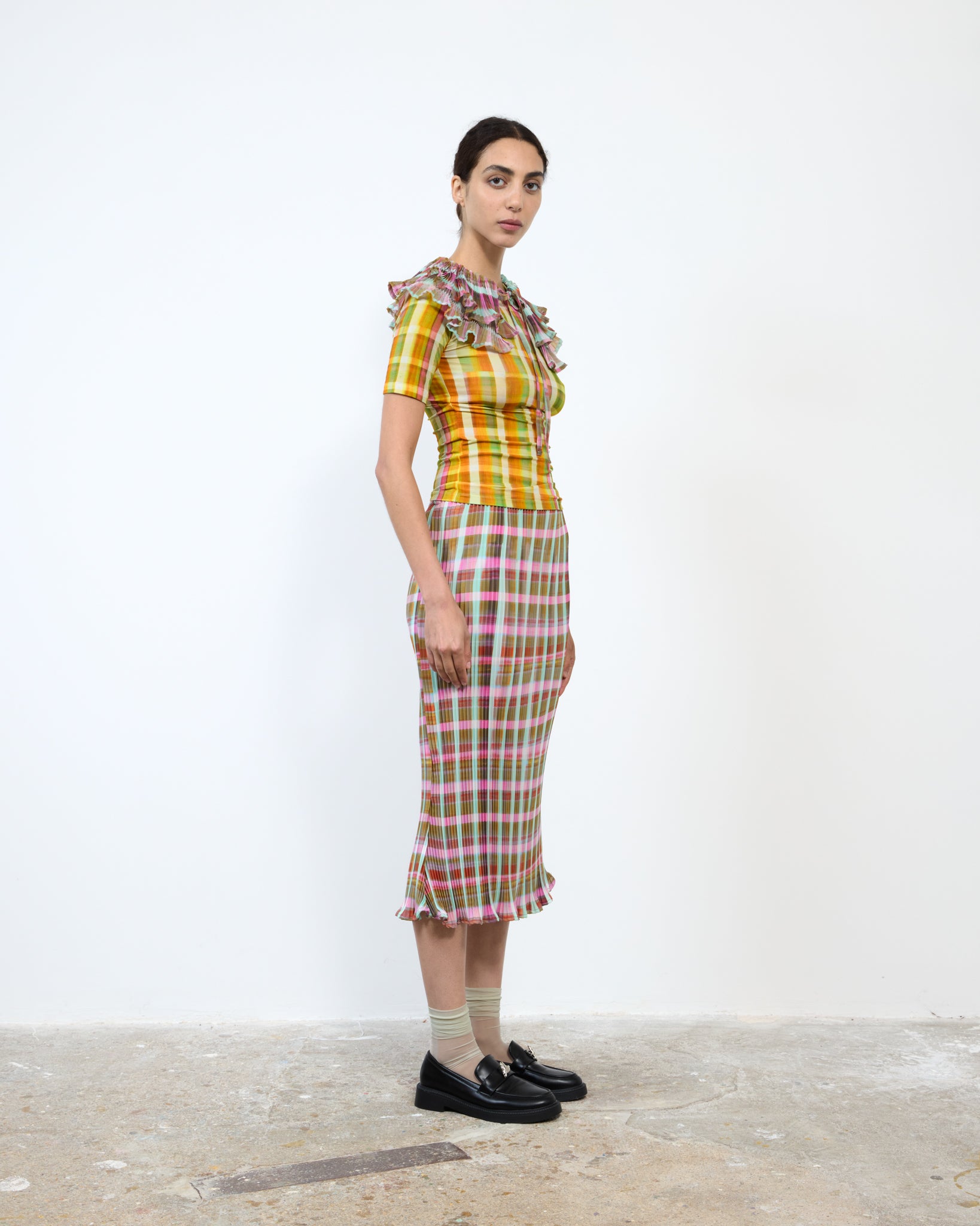 WINNIE PLEATED COLLAR IN TAREK