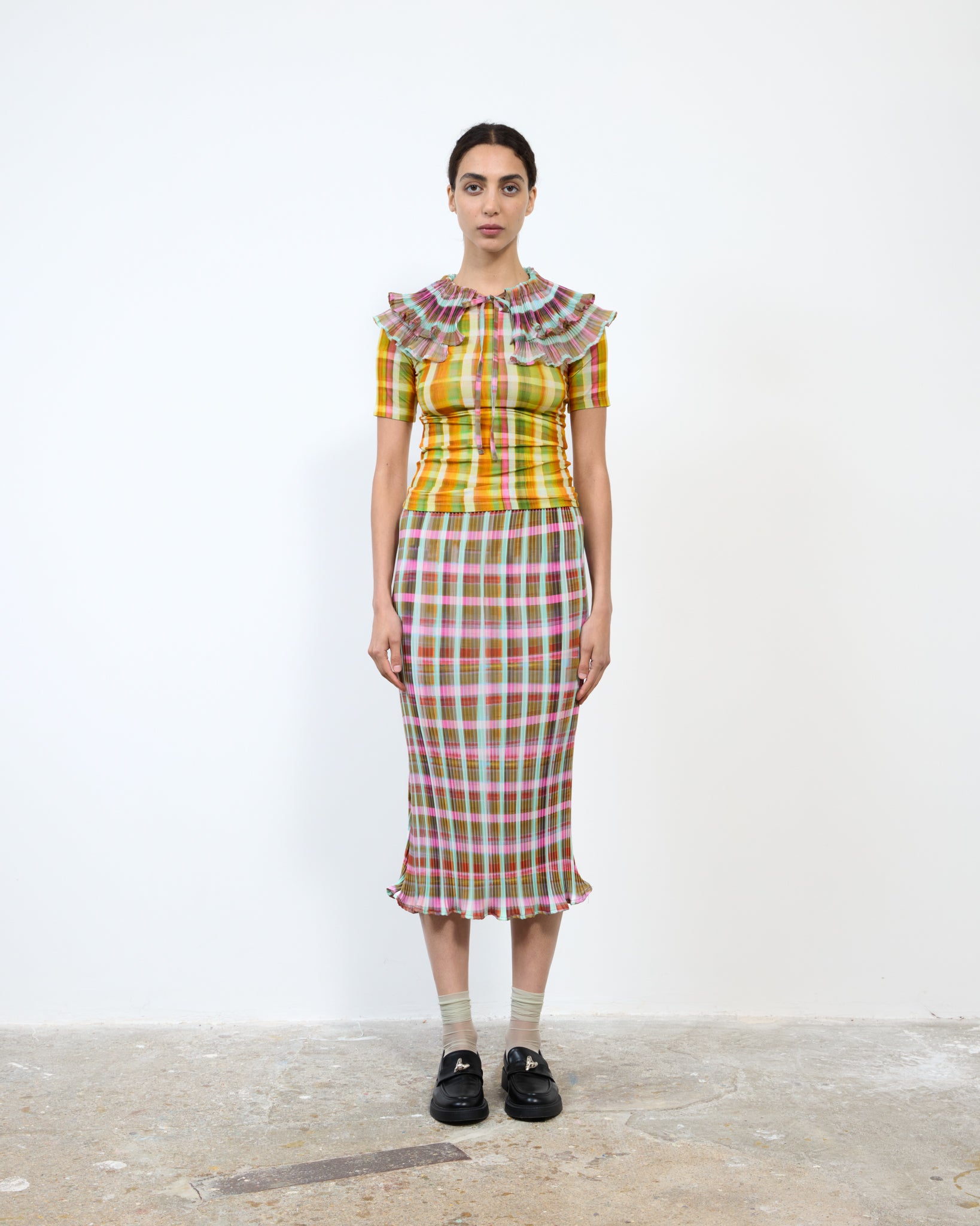 WINNIE PLEATED COLLAR IN TAREK