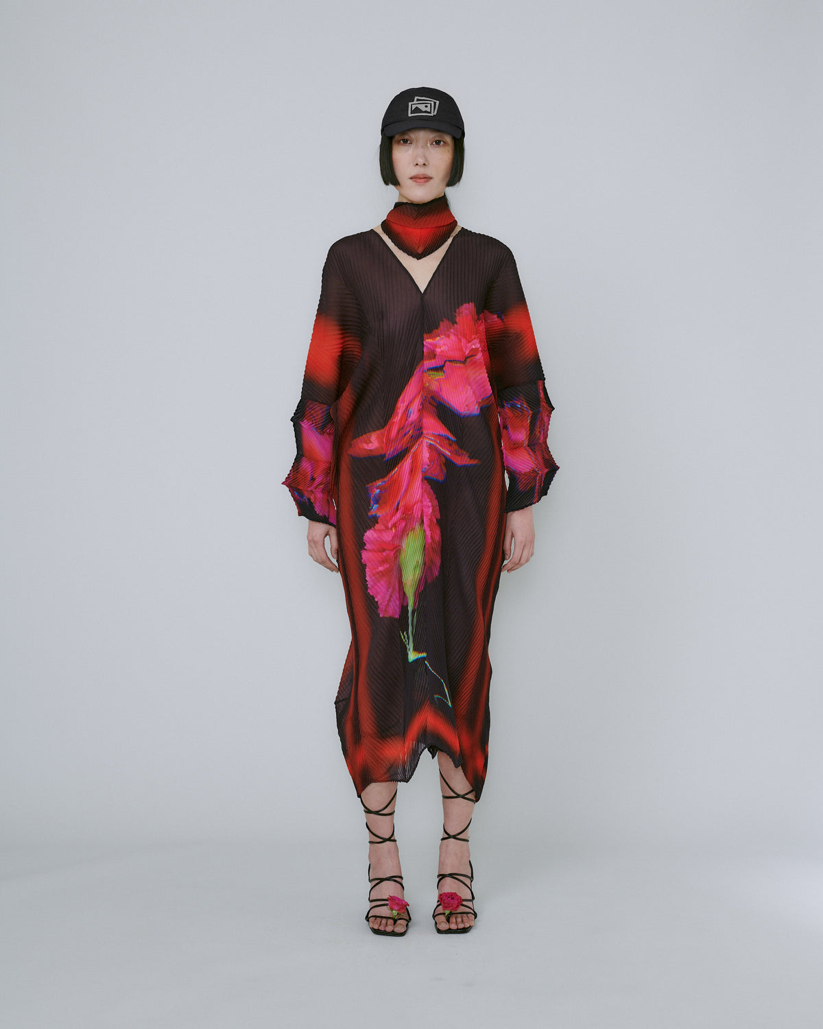 Sue Kaftan in Paige