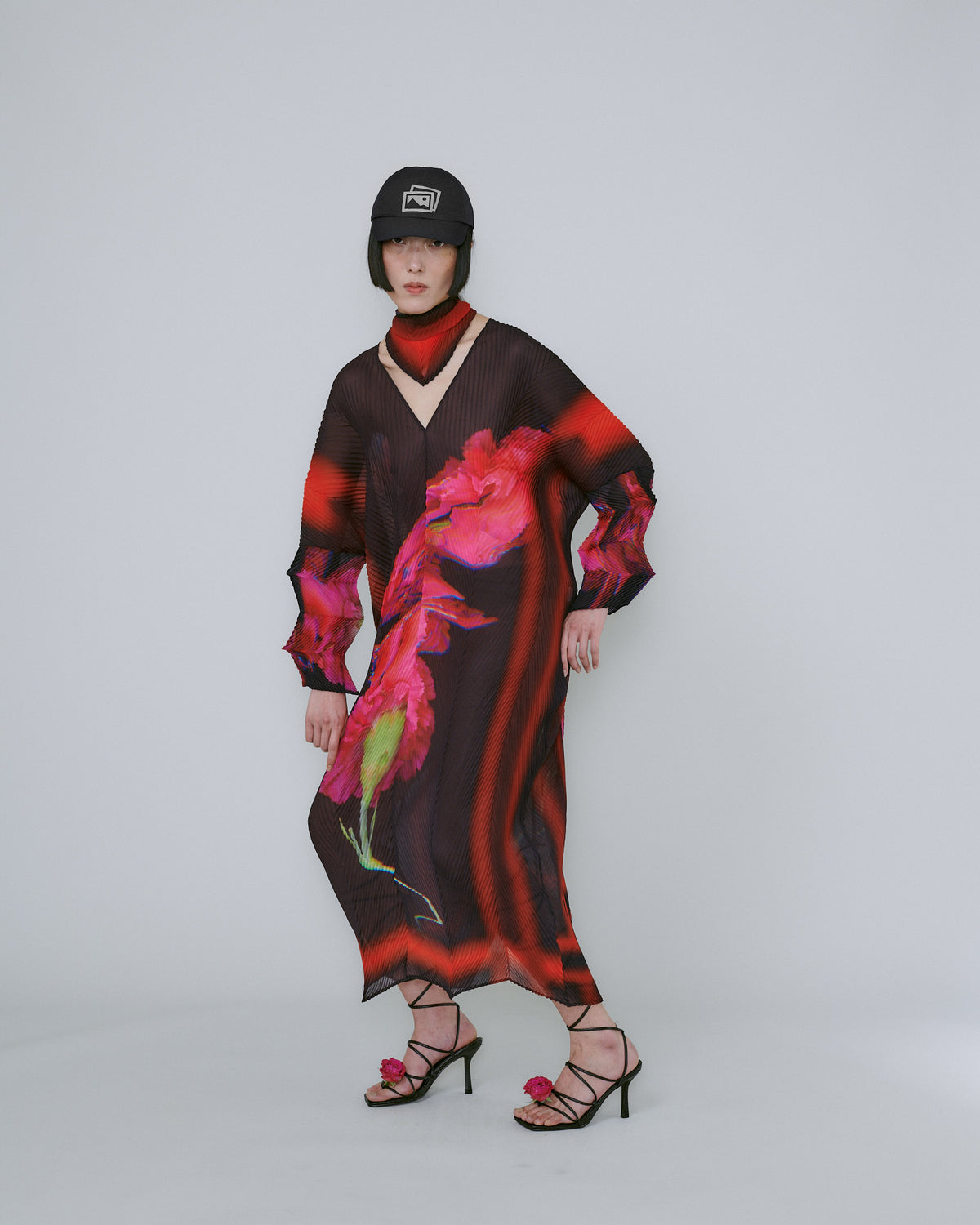 Sue Kaftan in Paige