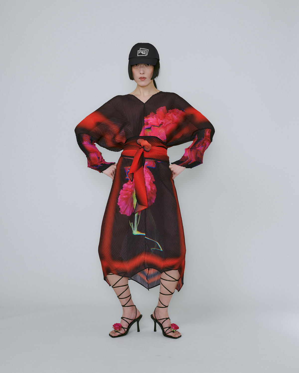 Sue Kaftan in Paige