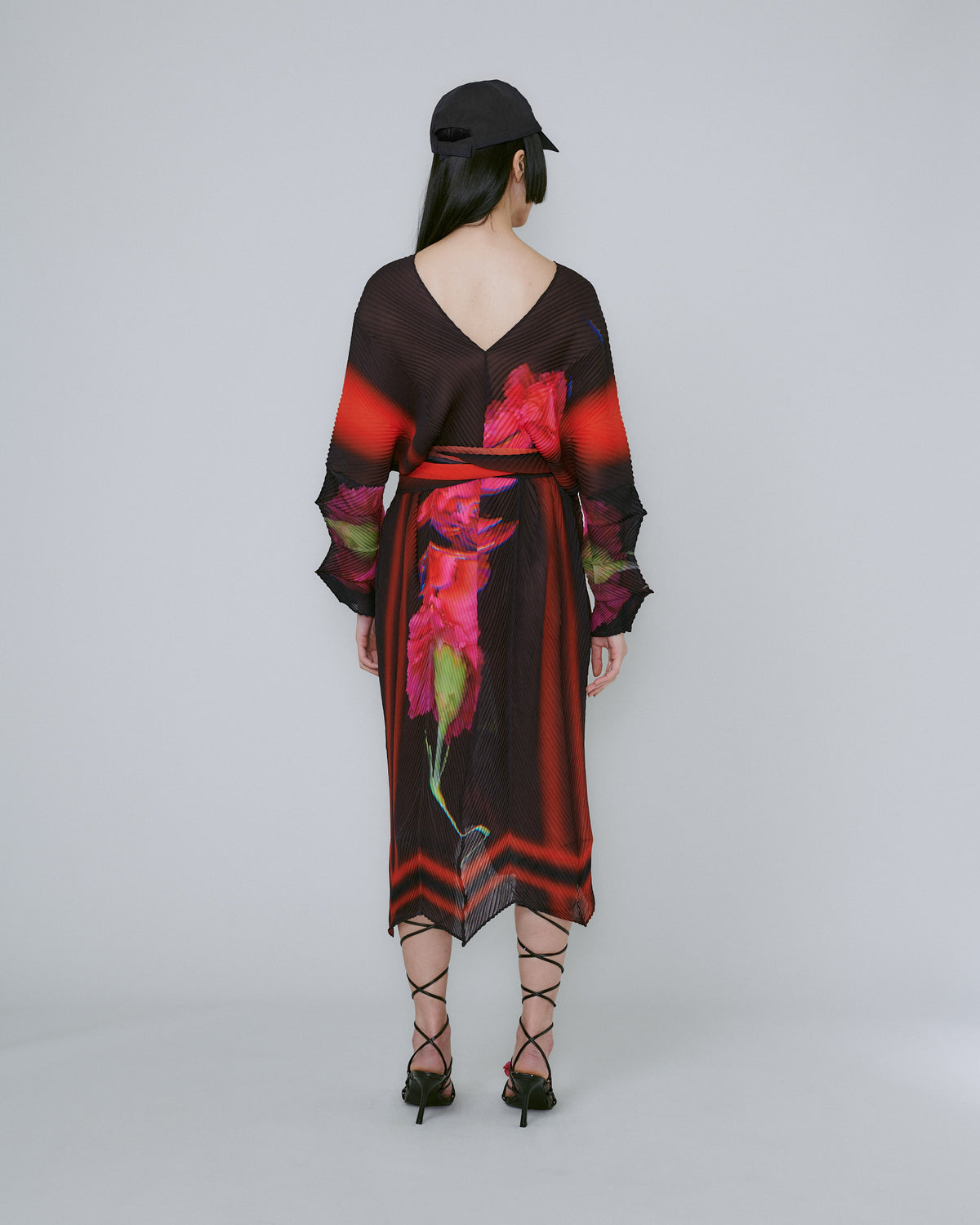Sue Kaftan in Paige